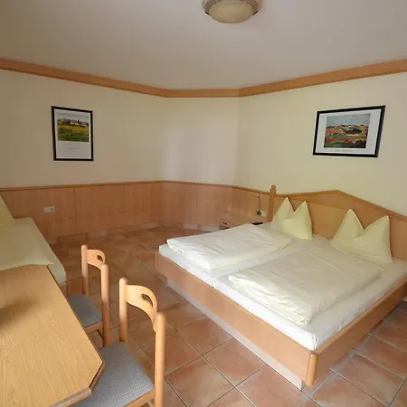 Jugendhotel Angerhof Hotel Oberau