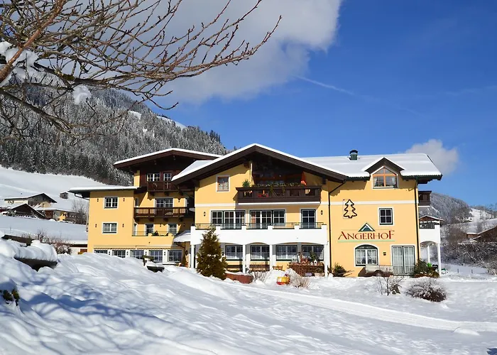 Jugendhotel Angerhof Og Hotel Oberau