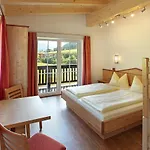 Jugendhotel Angerhof Og أوبيراو