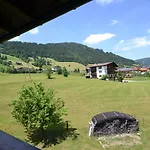 فندق Jugendhotel Angerhof Og 3*