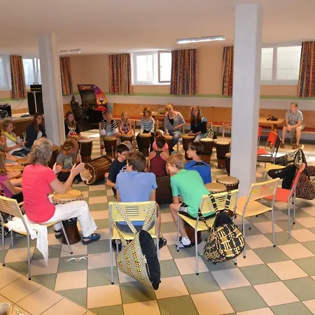 Jugendhotel Angerhof Og Oberau
