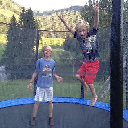 Jugendhotel Angerhof Og Oberau