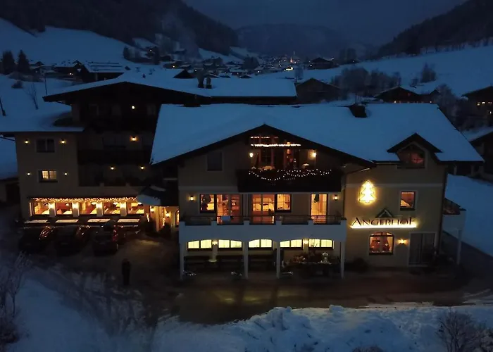 Hotell Jugendhotel Angerhof Og 3*