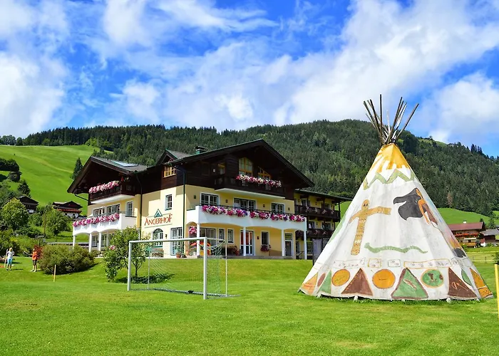 Hotell Jugendhotel Angerhof Og 3*