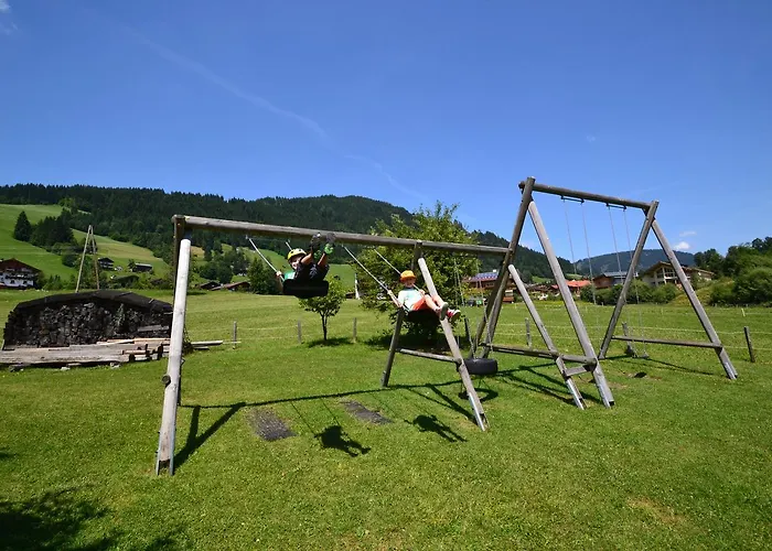 Jugendhotel Angerhof Og Hotell Oberau